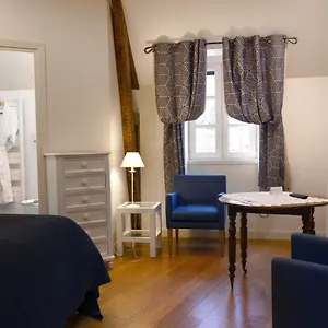 le-vieux-pont.midi-pyreneeshotels.com/